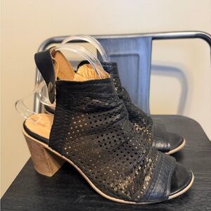 Ethem Black Perforated Leather Heeled Sandals EU 37 US 6/6.5 Open Toe Flaw